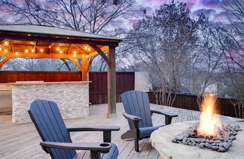 McKinney Resort | CastilloDeBastille-Perfect for entertaining with a backyard Oasis