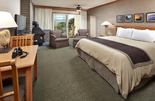 San Simeon Hotel | Cavalier Oceanfront Resort San Simeon | Premium King Coastal View | Scenic