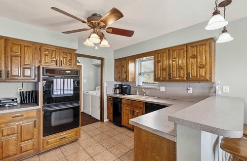 Enchanted Oaks House | Cedar Creek Lake Escape Lakefront + Private Dock
