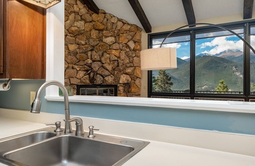 Windcliff Estates House | Cedar Upper Vacation Home at Windcliff