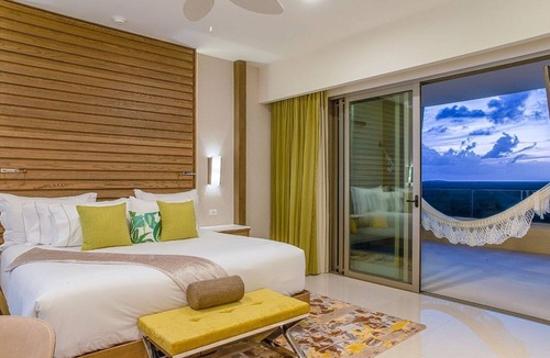Playa Mujeres Resort | Celebrate the Holidays at Garza Blanca Cancun: Luxury at the Best Beach Resort