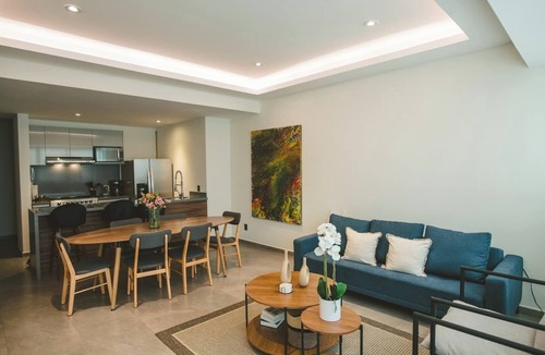 Del Valle Apartment | Central, bright, cozy, and elegant Benci apartment