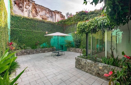 Antigua Guatemala Apartment | Centrally located complex with 6 unique accommodations