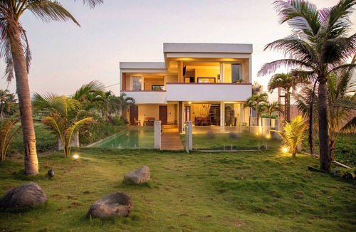 Colonia El Progreso Ski Chalet | Chéen Beach House