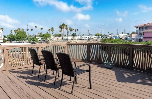 Port Isabel House | Channelfront - Remodeled - Pool - Boatslips