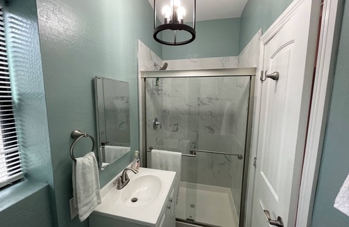 Governmental Mall House | Charming 1-bedroom house with WiFi - Unit #2