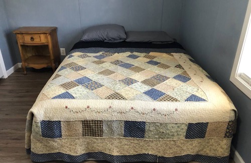 Geronimo House | Charming 1-bedroom mobile home in Seguin perfect for relaxing getaway