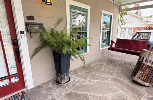 Fort Worth Cultural District House | Charming 1920s Home Steps to Dickies/Museums/Will Rogers/Cultural Dist 5m to DT