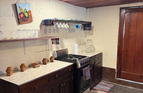 San Lucas Toliman House | Charming 2-bedroom house in delightful San Lucas Tolimán with WiFi
