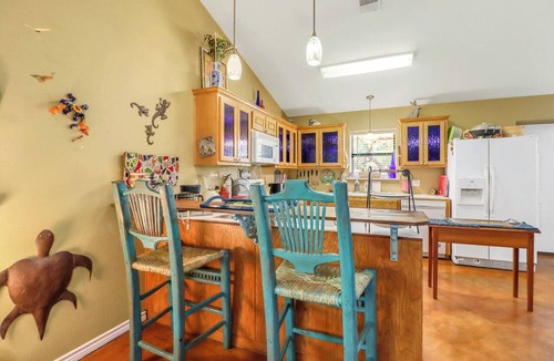 Johnson City House | Charming 2 bedroom cottage with private pool in the heart of the Texas Hill Coun