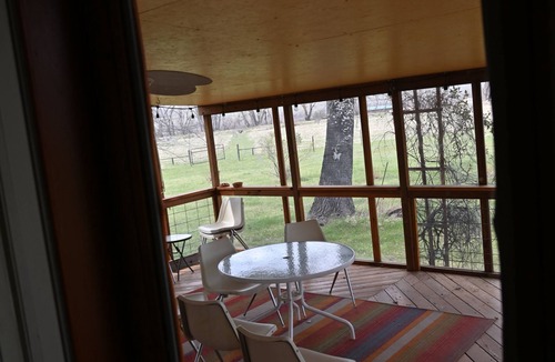 Big Horn County House | Charming 3-bedroom house with amenities in lovely Yellowtail.