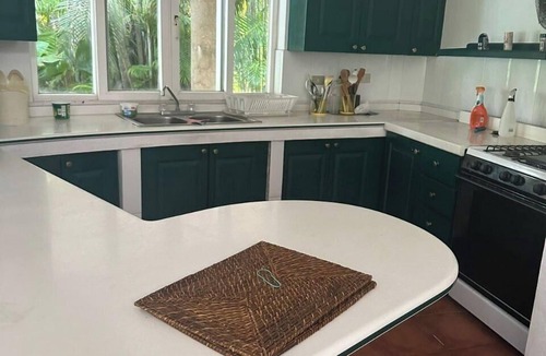 Puerto San Jose House | Charming 4-bedroom house with AC in Port of San Jose