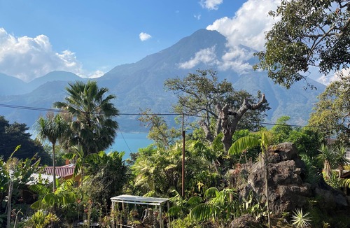 Santiago Atitlan House | Charming 4-bedroom house with lake&volcano view and lake access Santiago Atitlán