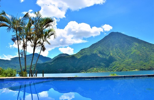 Santiago Atitlan House | Charming 4-bedroom house with lake&volcano view and lake access Santiago Atitlán