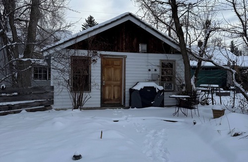 Bozeman Cottage | Charming cottage tucked away in trending Northeast Bozeman.