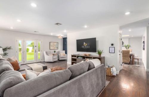 Shea North Estates House | Charming Desert Villa & Casitas with Sportcourt & Pool