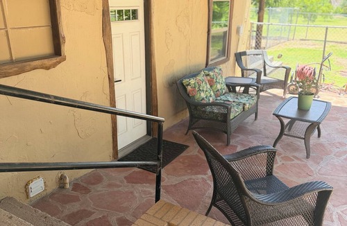 El Paso Cottage | Charming HIstorical cottage in amazing El Paso