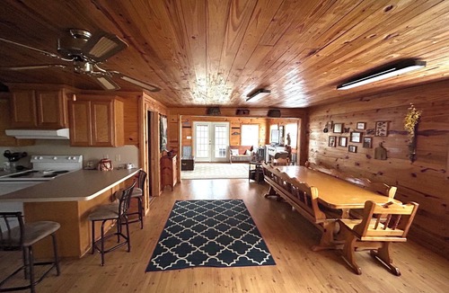 Jasper House | Charming House on River near Lake Sam Rayburn-Pool, Boat Parking, Covered Porch