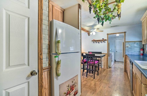Ingram House | Charming Ingram Home w/Yard & Furnished Patio!