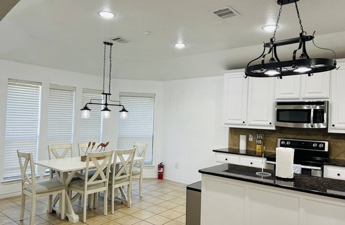 Burleson House | Charming Luxury Convenience Spacious Home Burleson