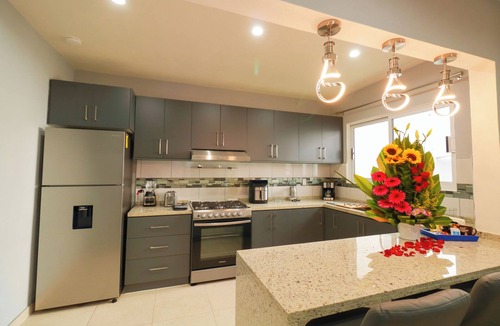 Santa Cruz Xoxocotlan Apartment | Charming and Modern! Apartment, 10 min from the Zócalo of Oaxaca.