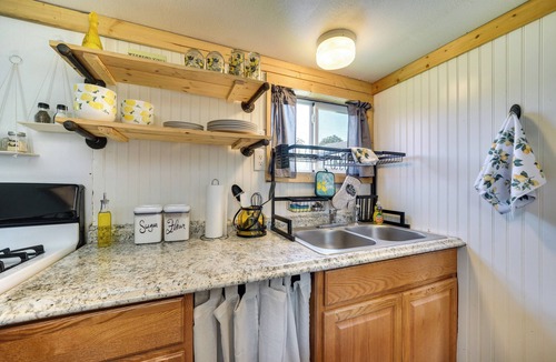 Rufe Apartment | Charming Oklahoma Retreat w/Grill - Pets Welcome!