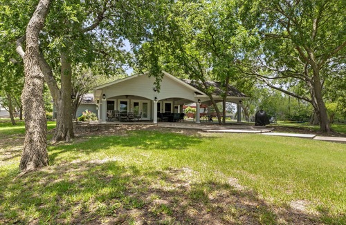 Princeton House | Charming private 3-bedroom Ranch with WiFi, AC, Pool in picturesque Princeton