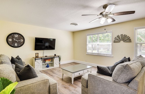Stephenville House | Charming Stephenville Home - 2 Mi to Main St!