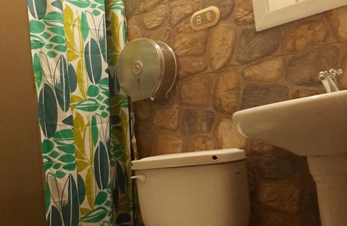 Flores House | Cheapy Hostel Flores