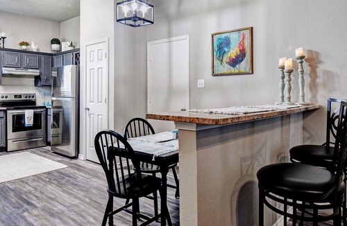 Rockwall House | Cheerful 3-bed room residential home with pool