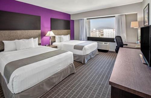 Monterrey Centro Hotel | CHN Hotel Monterrey Centro, Trademark Collection by Wyndham