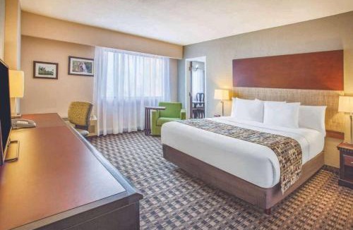 Monterrey Hotel | CHN Hotel Monterrey Norte, Trademark Collection by Wyndham
