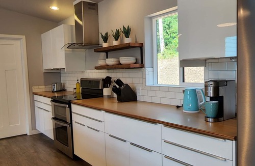 Bellingham House | Chuckanut Mountain Retreat