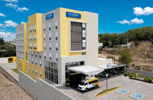 Minerales Hotel | City Express by Marriott Guadalajara Aeropuerto