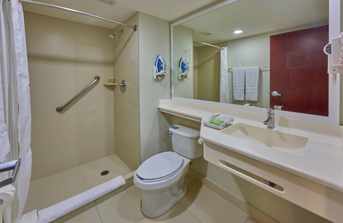 El Alamo Hotel | City Express by Marriott Saltillo Sur