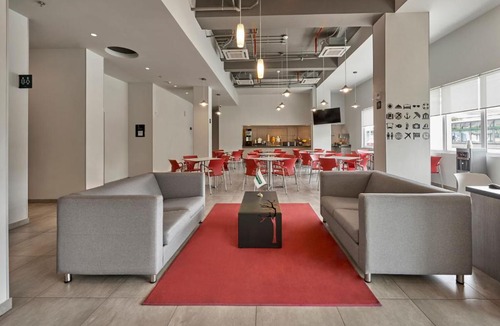 Leon Hotel | City Express Junior by Marriott Leon Centro de Convenciones