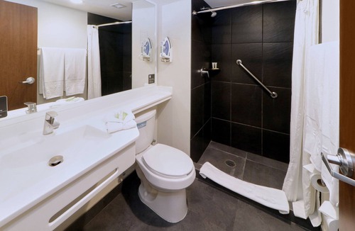 Monterrey Hotel | City Express Plus by Marriott Monterrey Nuevo Sur