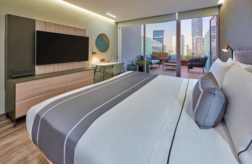Providencia Hotel | City Express Plus by Marriott Guadalajara Providencia