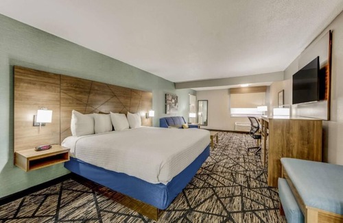 Huntsville Hotel | Clarion Pointe