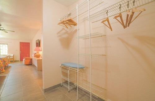 Weslaco Hotel | Clean, Comfortable Room – Perfect Family Stay Near Weslaco Attractions