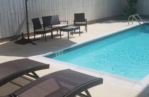 South Padre Island House | Clean Pool Walk to Beach - Pet Ok - Ground Floor