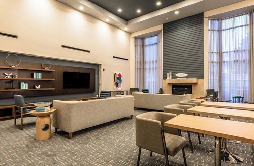 Richardson Hotel | Close to Eisemann Center for the Performing Arts! FREE Parking, Outdoor Pool!