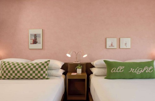 Red River Cultural District Hotel | Close to UT Austin + On-site Dining, Pool & Gym