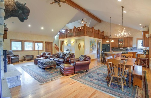 Pine House | Colorado Riverfront Escape! Fish, Hike & Relax