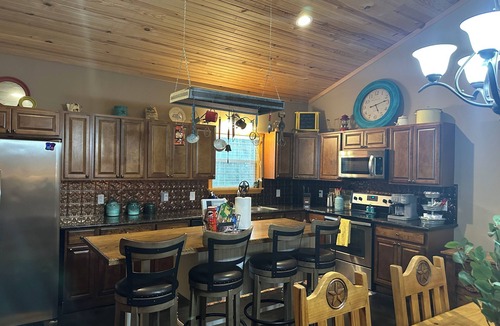 Brookeland House | Come "catch" memories: 3 bdrm barndo w covered parking for boats & RV hookup