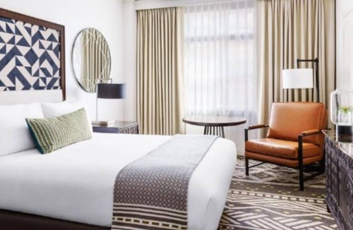 Theater District Hotel | Come Create Memories w/Fun-filled Adventures at this Paradise! Pets Allowed!