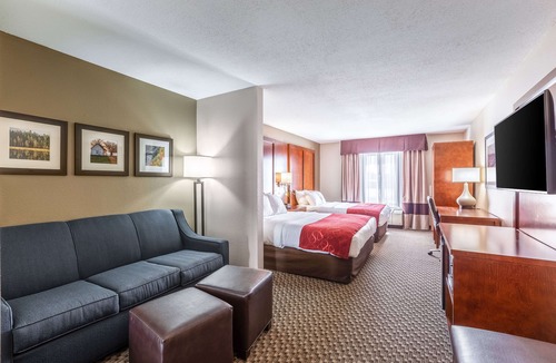 Escanaba Hotel | Comfort Suites Escanaba
