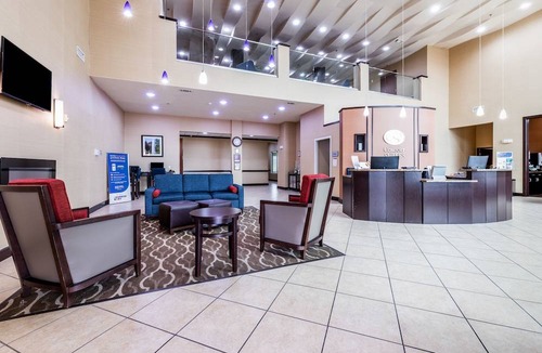 Granbury Hotel | Comfort Suites Granbury