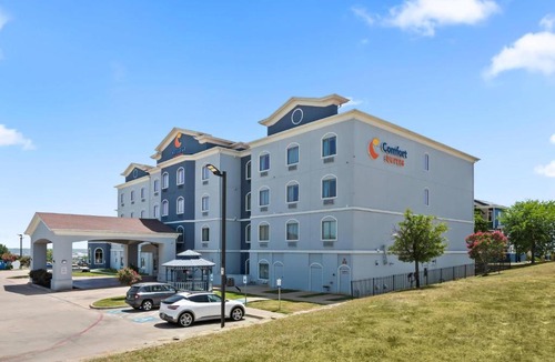 Fort Worth Hotel | Comfort Suites Lake Worth