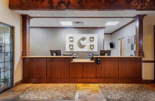 Marshall Hotel | Comfort Suites Marshall